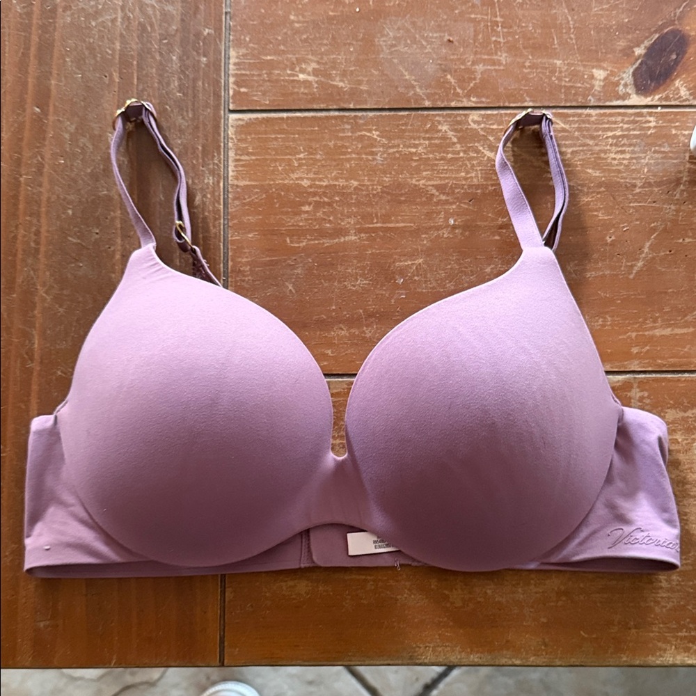 Victoria's Secret Lavender Bra 36c